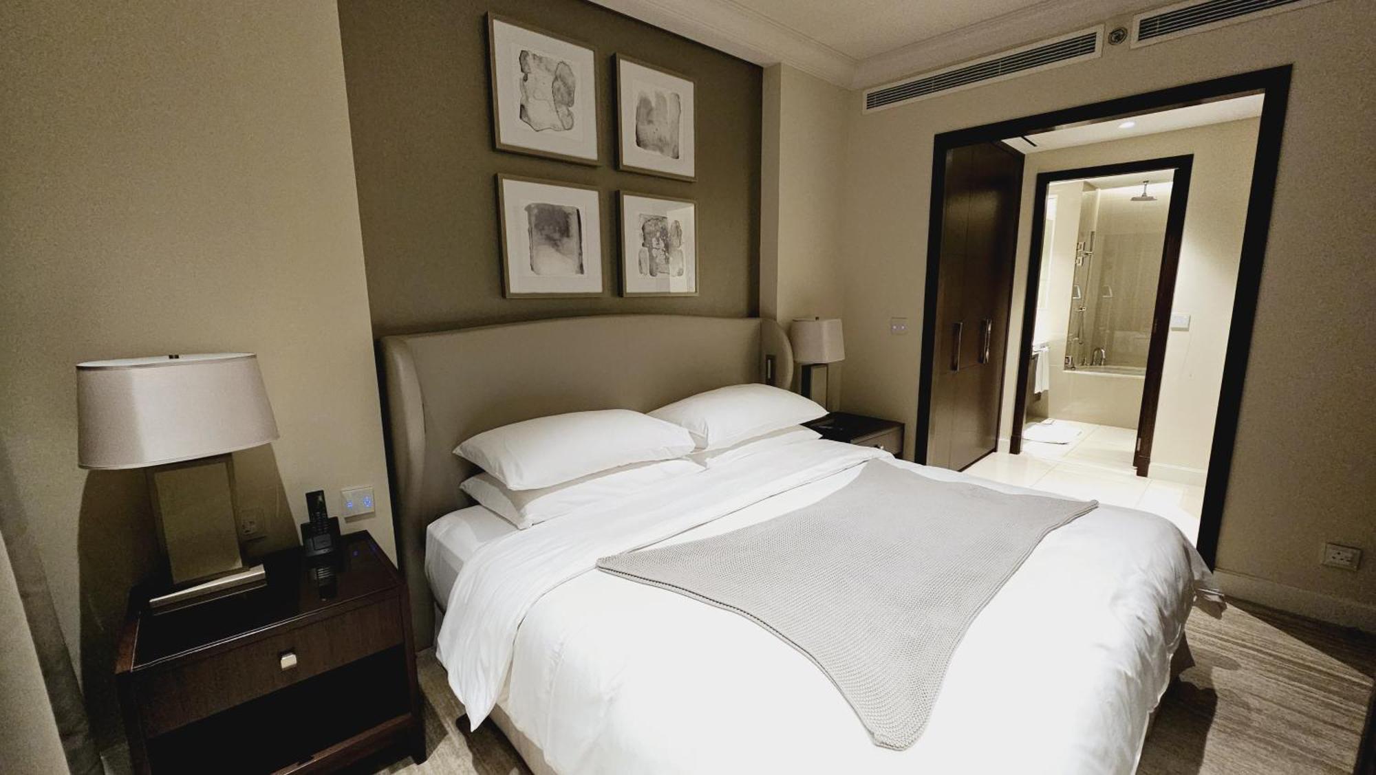 Address Fountain View Tower 2 Apartment Dubai